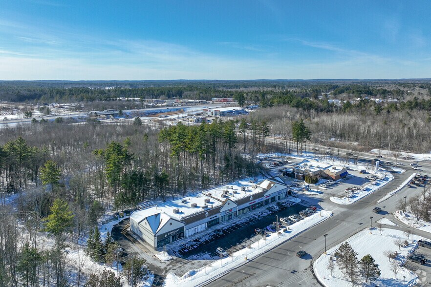 15-31 Fresh River Rd, Epping, NH à louer - Photo du bâtiment - Image 3 de 3