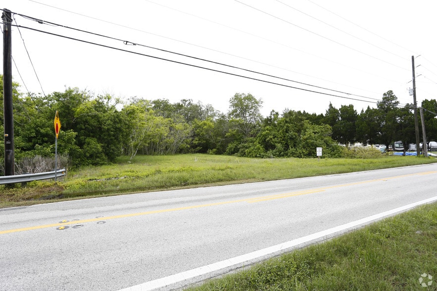 14405 Old Dixie Hwy, Hudson, FL à louer - Photo du bâtiment - Image 3 de 8