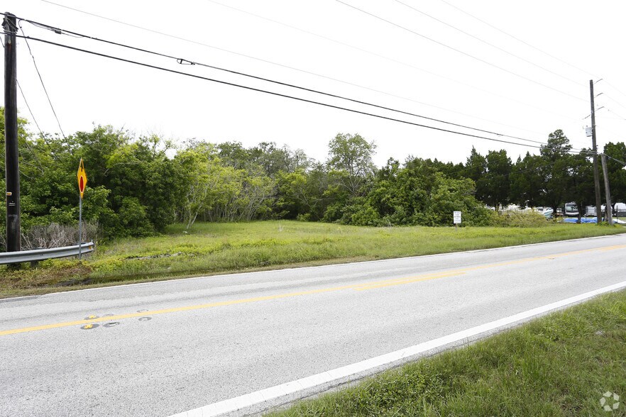 14405 Old Dixie Hwy, Hudson, FL à louer - Photo du bâtiment - Image 3 de 8