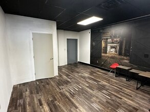 303-339 NE 167th St, Miami, FL for lease Interior Photo- Image 2 of 4