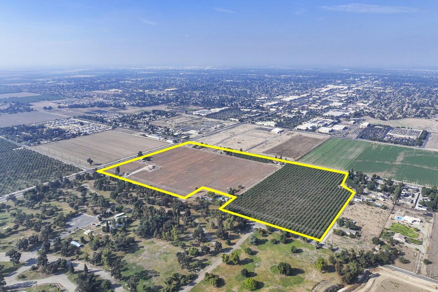 27274 S Mooney Blvd, Visalia, CA for sale - Building Photo - Image 1 of 12