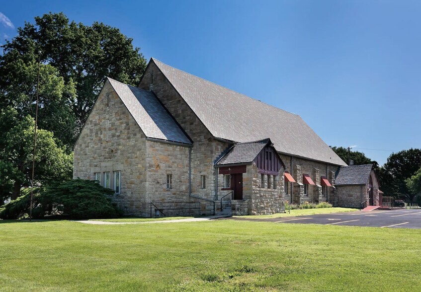 7203 Paseo Blvd, Kansas City, MO à vendre - Photo du bâtiment - Image 2 de 5