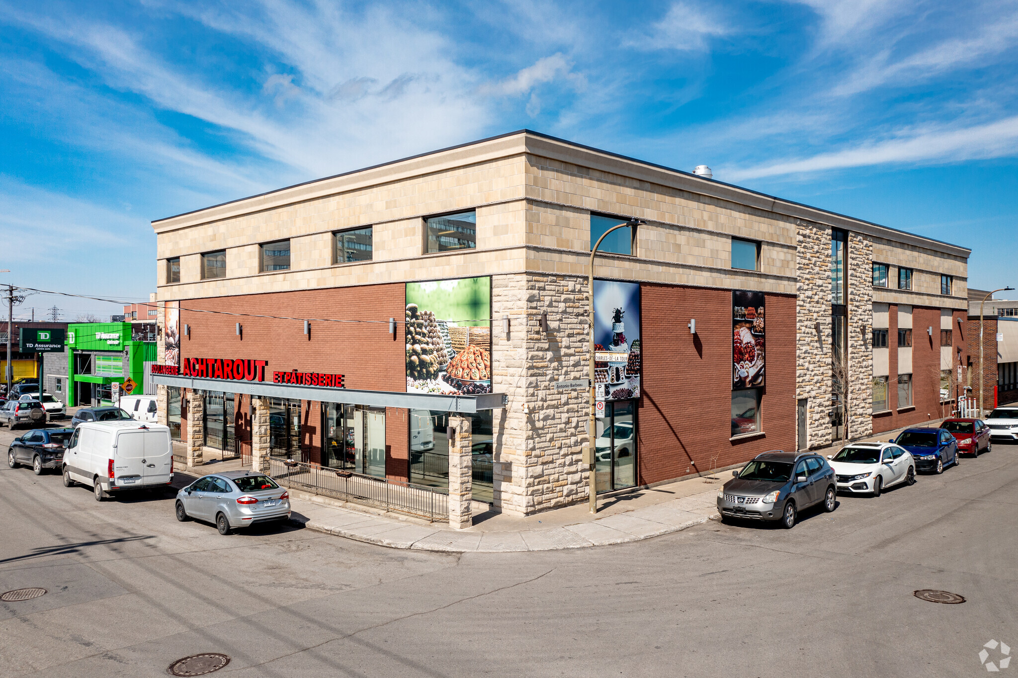 1575-1585 Rue Antonio-Barbeau, Montréal, QC à vendre Photo du bâtiment- Image 1 de 1