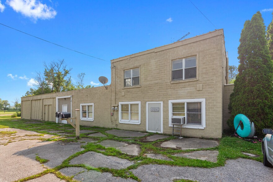 3279 Emmett Rd, Emmett, MI à vendre - Photo du bâtiment - Image 2 de 43