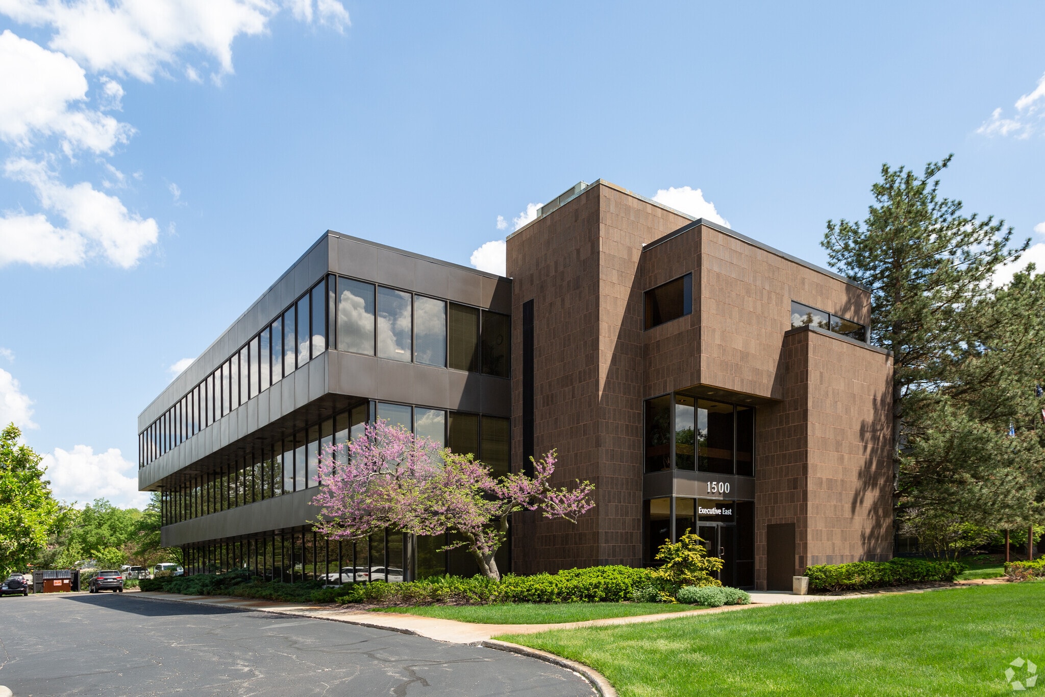 1500 E Beltline Ave SE, Grand Rapids, MI for lease Primary Photo- Image 1 of 16