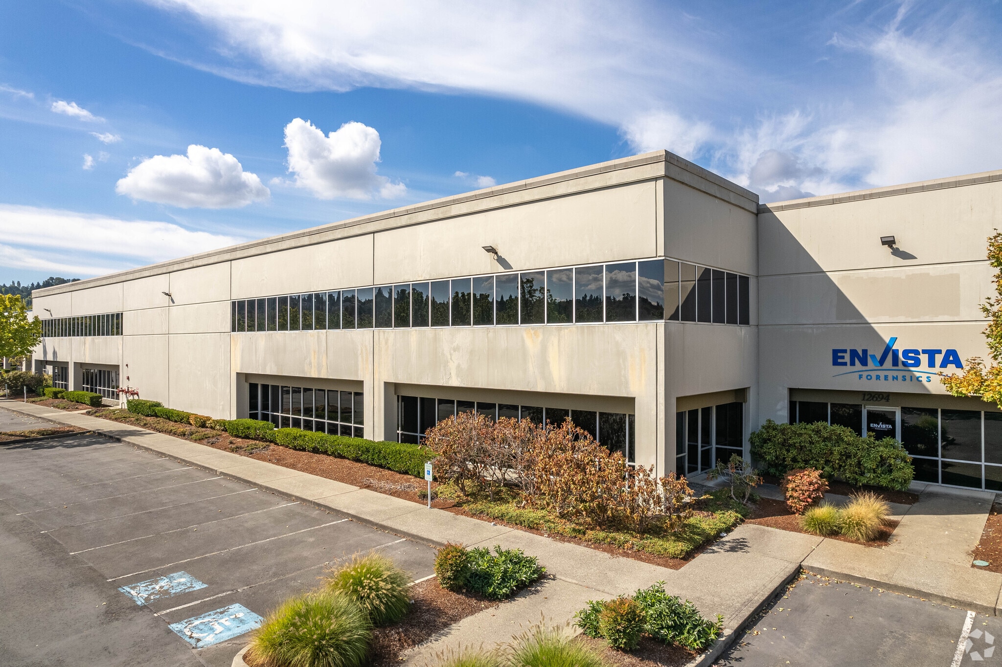 12674-12698 Gateway Dr S, Tukwila, WA for lease Primary Photo- Image 1 of 8