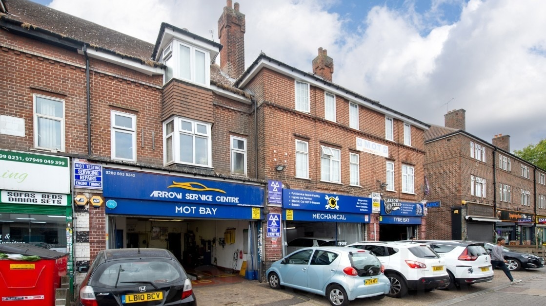 576-580 Longbridge Rd, Dagenham for sale Primary Photo- Image 1 of 6