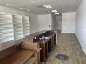9600 SW 77th Ave, Miami, FL for lease Interior Photo- Image 2 of 8