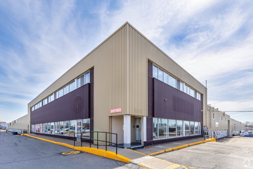 160-214 Boul Industriel, St-Eustache, QC for sale - Primary Photo - Image 1 of 1