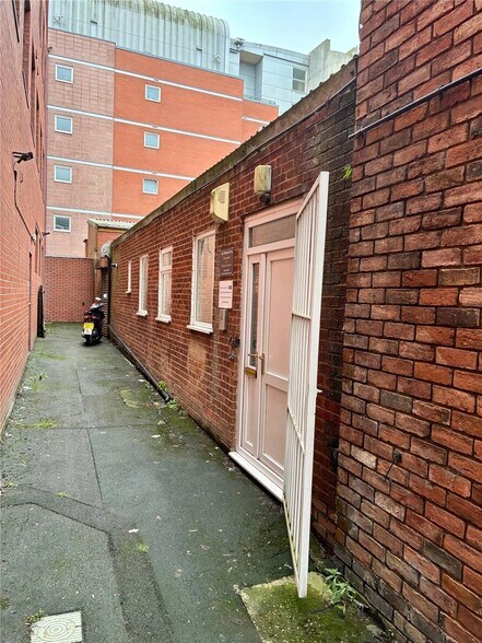 61-61B Caroline St, Birmingham à louer - Photo du bâtiment - Image 3 de 3