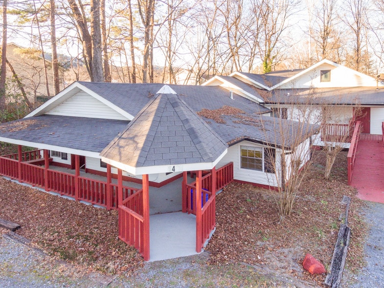1422 Mineral Springs Rd, Dalton, GA à vendre - Photo principale - Image 1 de 11