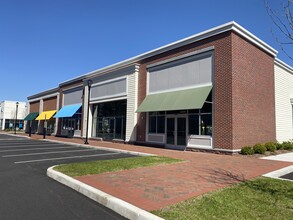 21 Ensign Dr, Avon, CT for lease Building Photo- Image 2 of 3