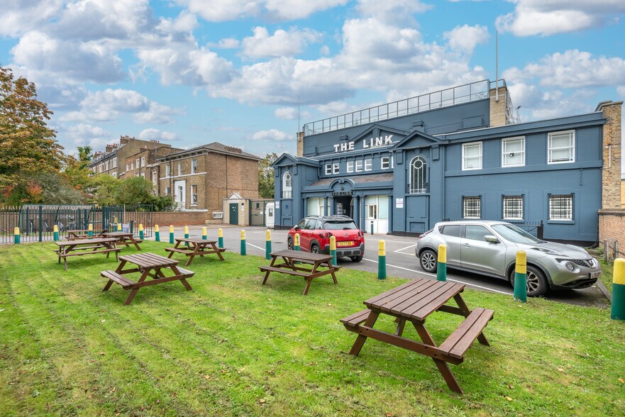 49 Effra Rd, Londres à louer - Photo du bâtiment - Image 2 de 21