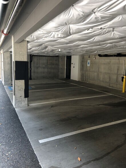 2249 NE 46th St, Seattle, WA à vendre - Photo du bâtiment - Image 3 de 14