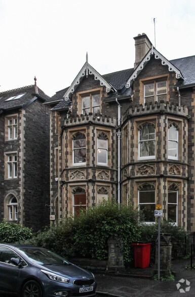 8 Elmdale Rd, Bristol à vendre - Photo du bâtiment - Image 2 de 3