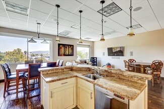 Plus de détails pour 250 S Pacific St, San Marcos, CA - Flex à vendre