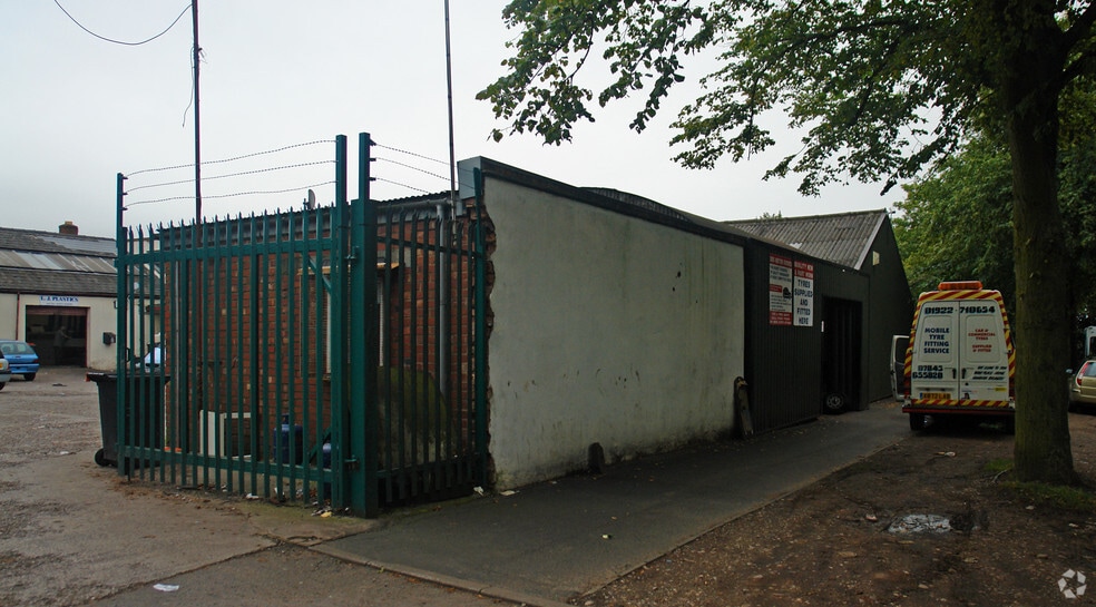Field Rd, Bloxwich for lease - Primary Photo - Image 1 of 1