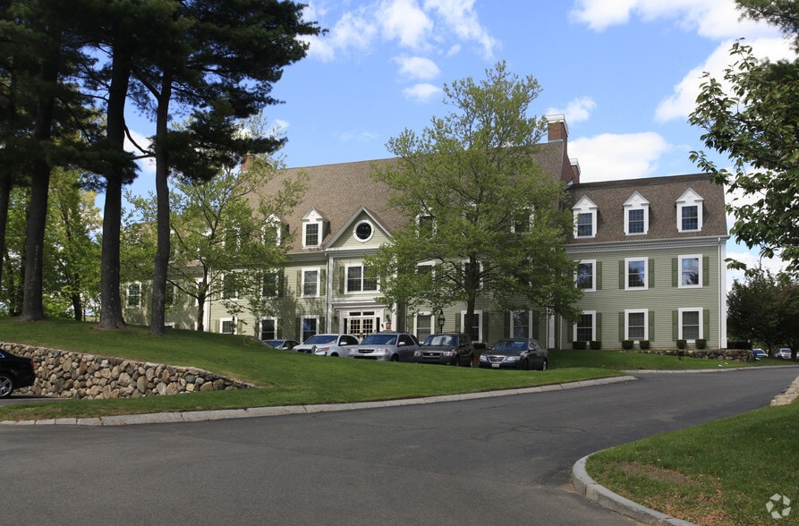 10 Cedar St, Woburn, MA for sale - Building Photo - Image 2 of 24