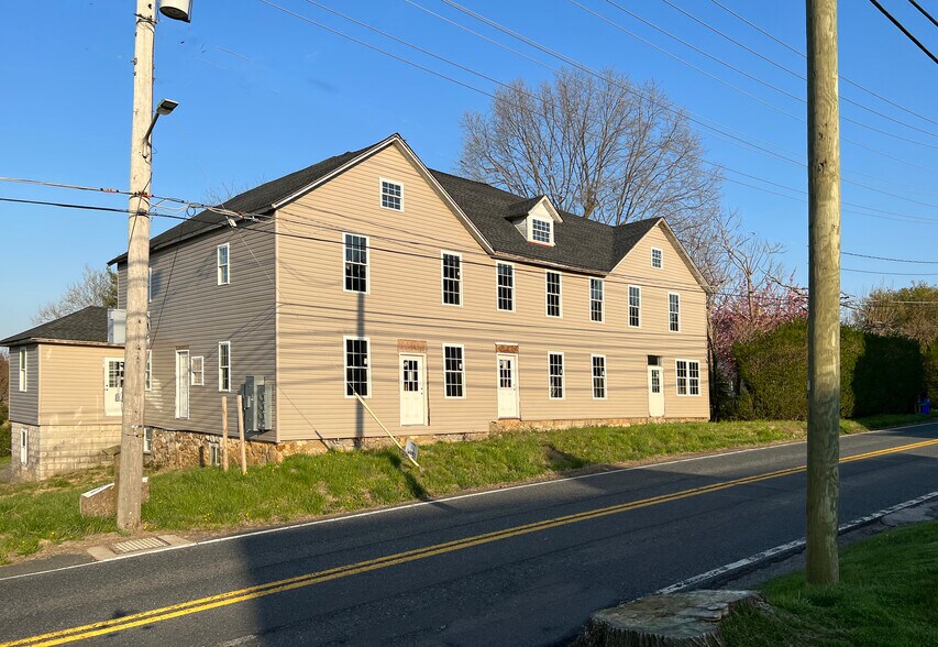 1121 Baldwin Mill Rd, Jarrettsville, MD à vendre - Photo du bâtiment - Image 2 de 8