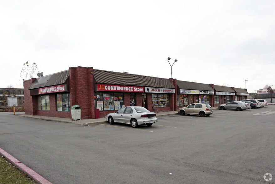 280 Victoria St N, Kitchener, ON à vendre - Photo principale - Image 1 de 1