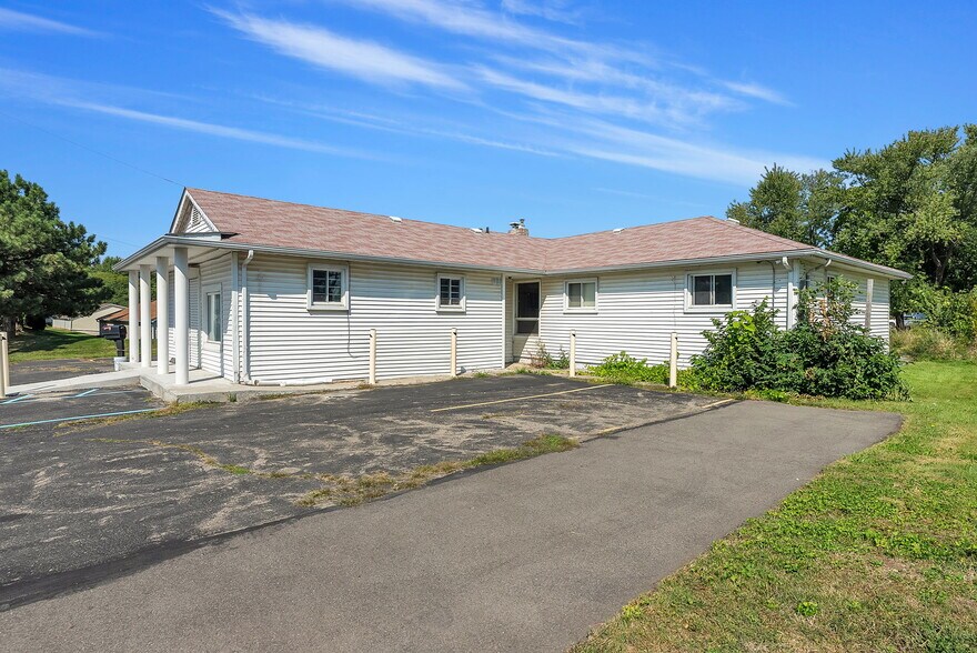 34845 23 Mile Rd, Chesterfield, MI à vendre - Photo du bâtiment - Image 3 de 20