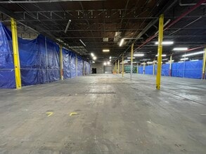 225 Underhill Blvd, Syosset, NY for lease Interior Photo- Image 1 of 2