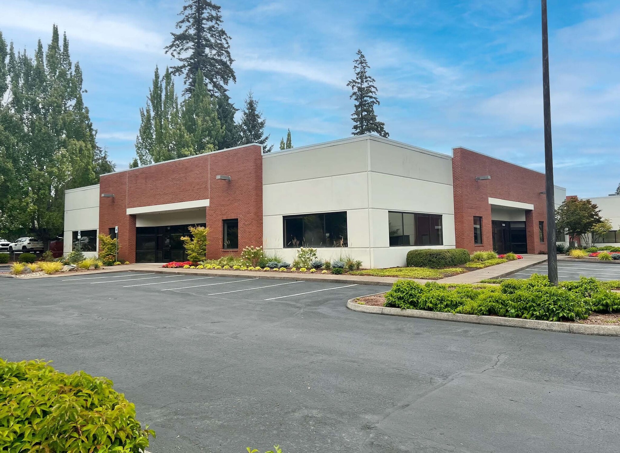 17858 SW Upper Boones Ferry Rd, Portland, OR for lease Building Photo- Image 1 of 4