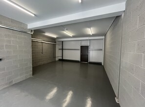 8 Station Rd, Old Dalby for lease Interior Photo- Image 1 of 4