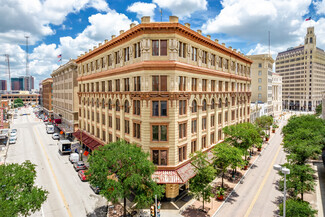 Plus de détails pour 110 Broadway St, San Antonio, TX - Bureau, Vente au détail à louer