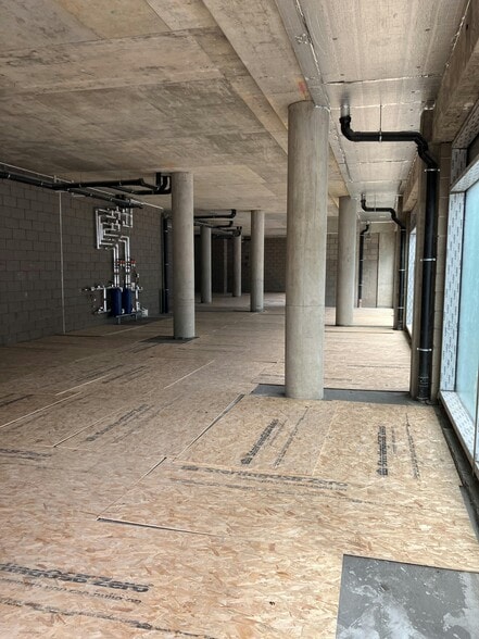 20 Brixton Hill, London for lease - Building Photo - Image 2 of 4