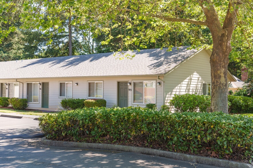 133-143 Friendship Ave SE, Salem, OR for sale - Building Photo - Image 2 of 28