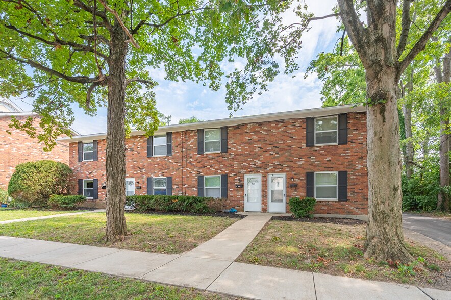 411-417 E Warren st, Lebanon, OH à vendre - Photo du bâtiment - Image 2 de 19