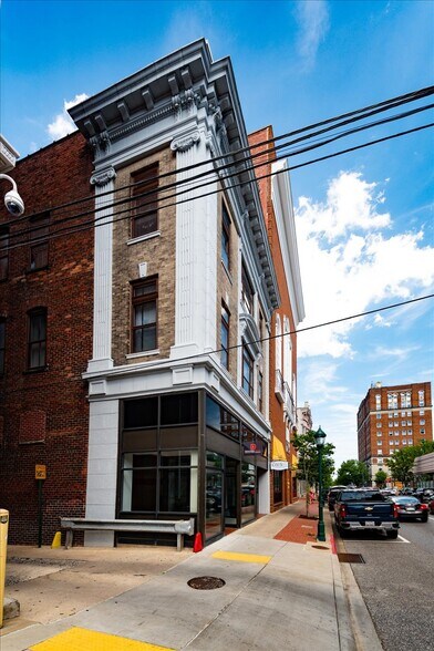 28-30 W Washington St, Hagerstown, MD à vendre - Photo du bâtiment - Image 2 de 5