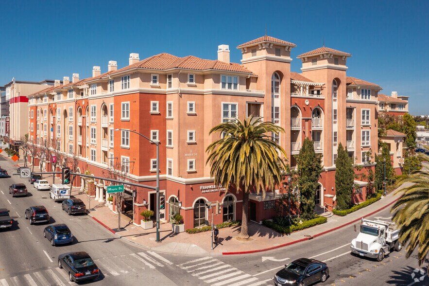 1551 El Camino Real, Redwood City, CA à louer - Photo principale - Image 1 de 5