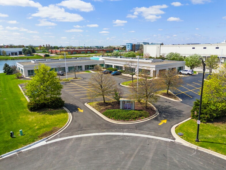 1211-1231 W Lakeview Ct, Romeoville, IL for sale - Building Photo - Image 1 of 6