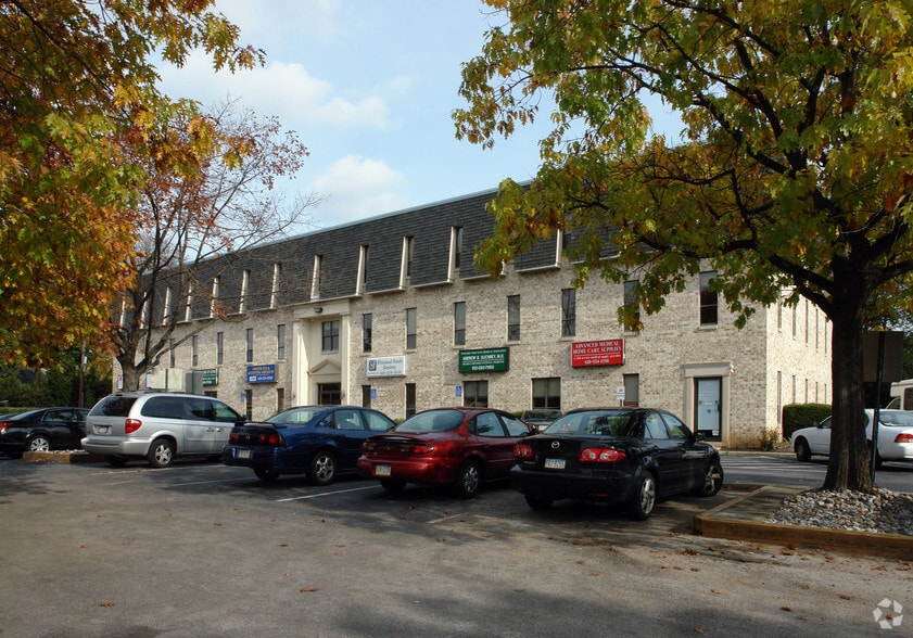 319 N Pottstown Pike, Exton, PA for lease - Building Photo - Image 2 of 3