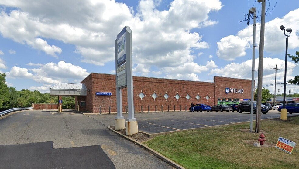 1895 W State St, Alliance, OH à vendre - Photo du bâtiment - Image 2 de 4