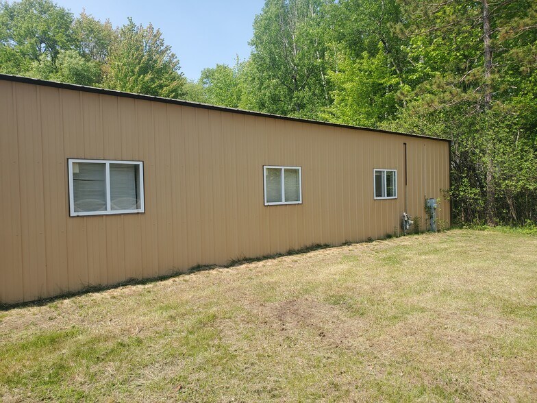 W1830 Old Peshtigo Rd, Marinette, WI à vendre - Photo du bâtiment - Image 2 de 9