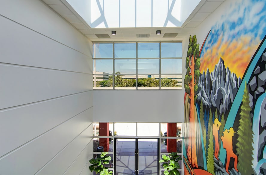 5 Corporate Park, Irvine, CA for lease - Interior Photo - Image 3 of 7