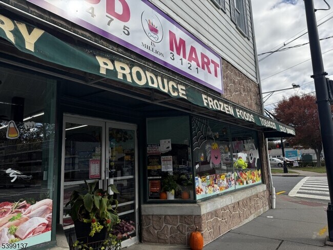 Plus de détails pour 253 Water St, Belvidere, NJ - Commerce de détail à vendre