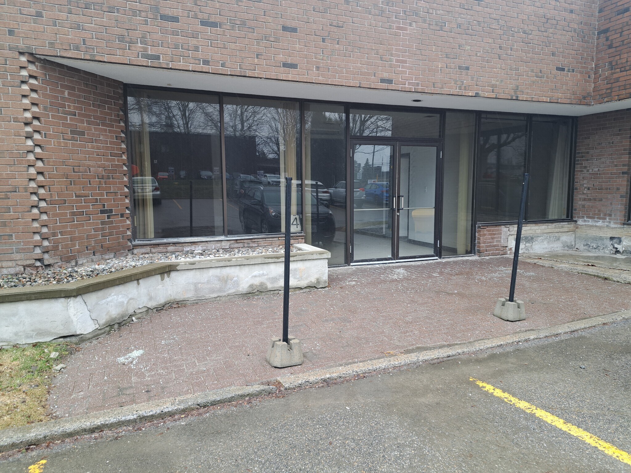 555 California Ave, Brockville, ON for sale Building Photo- Image 1 of 1