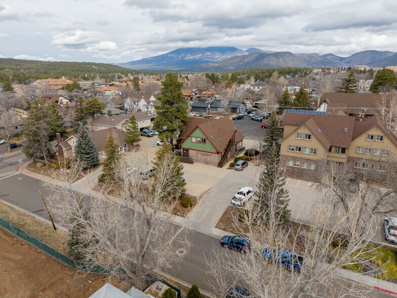 110 W Dale Ave, Flagstaff, AZ à vendre - Photo du bâtiment - Image 3 de 11