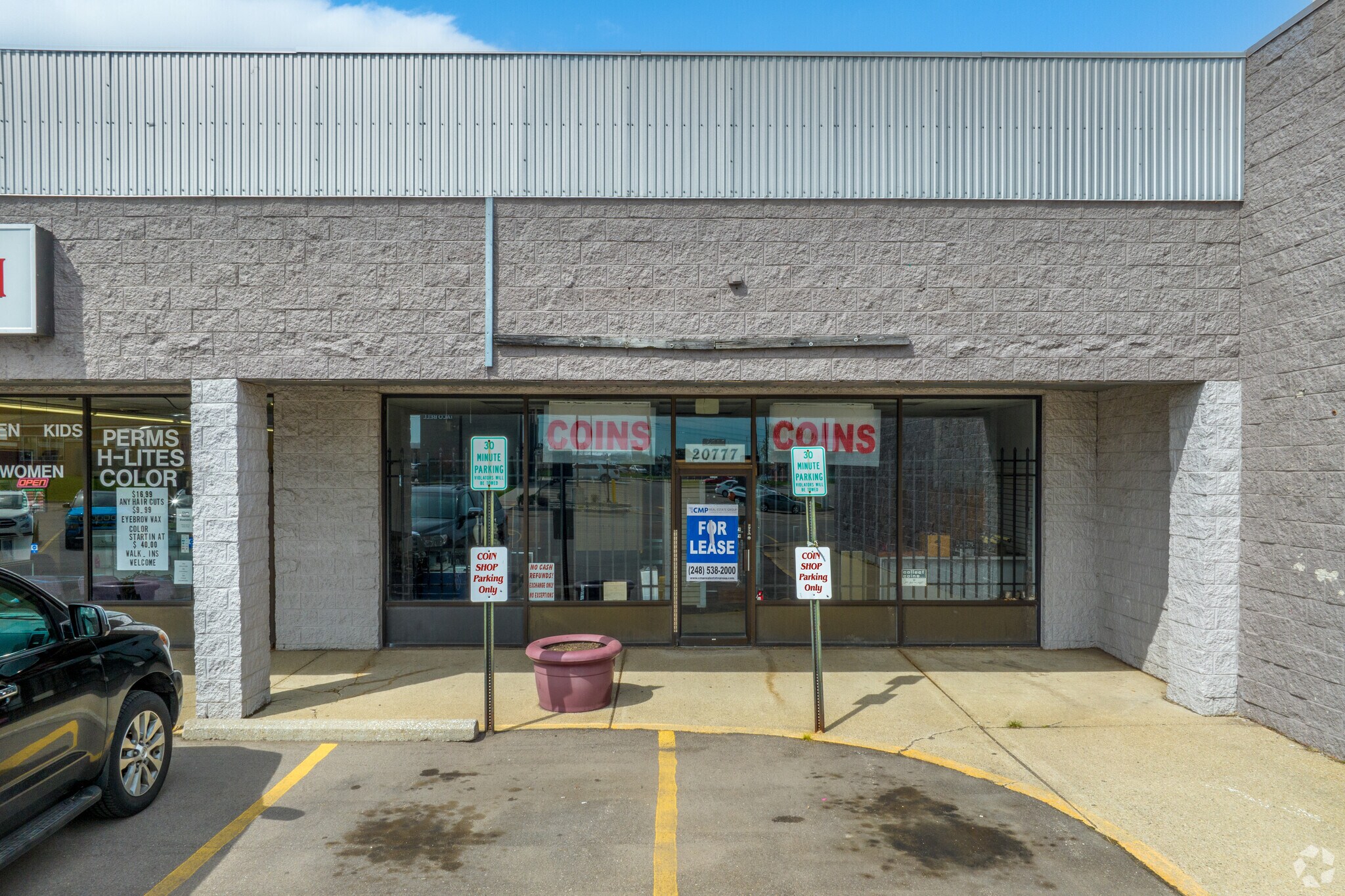 20733-20791 E Thirteen Mile Rd, Roseville, MI for lease Building Photo- Image 1 of 2