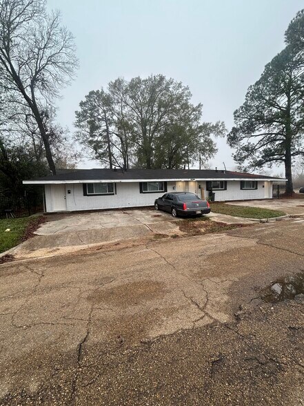 207 Decelle St, Jackson, MS for sale - Building Photo - Image 2 of 3