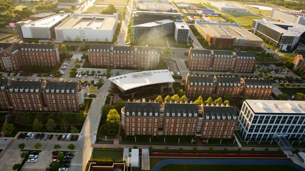 Expand Energy Campus portefeuille de 16 propriétés à vendre sur LoopNet.ca - Photo du bâtiment - Image 3 de 13