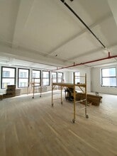 6 E 39th St, New York, NY for lease Interior Photo- Image 1 of 3