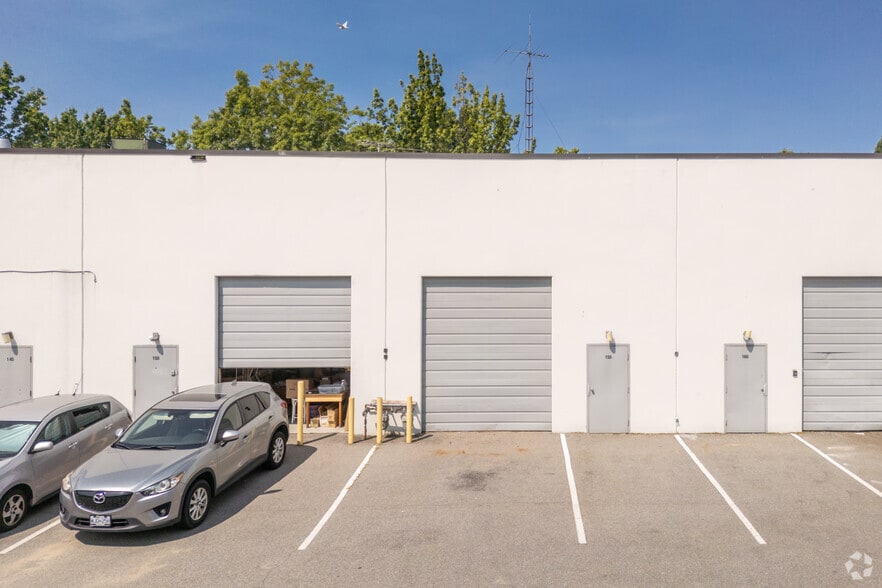 12830 Clarke Pl, Richmond, BC for lease - Building Photo - Image 2 of 2