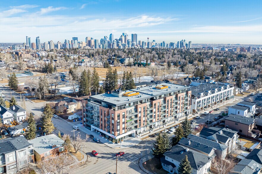 3360 16th St SW, Calgary, AB à louer - Aérien - Image 3 de 20