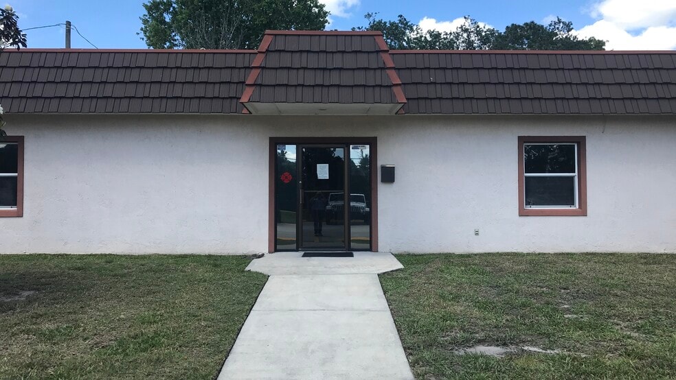 1101 E Broadway St, Oviedo, FL for lease - Building Photo - Image 2 of 12