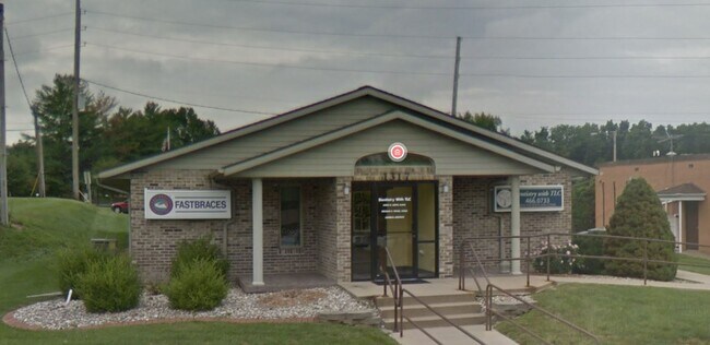 Plus de détails pour 1317 Dadrian Professional Park, Godfrey, IL - Bureau à vendre